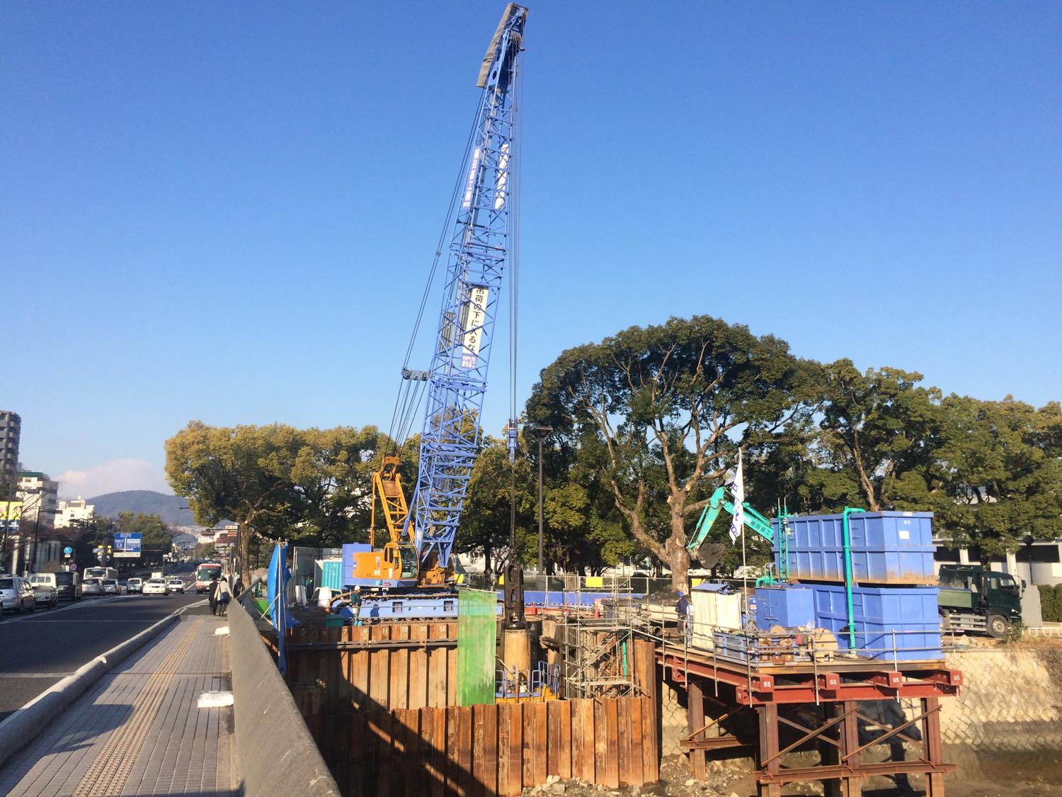 広島市某橋歩道橋下部工事