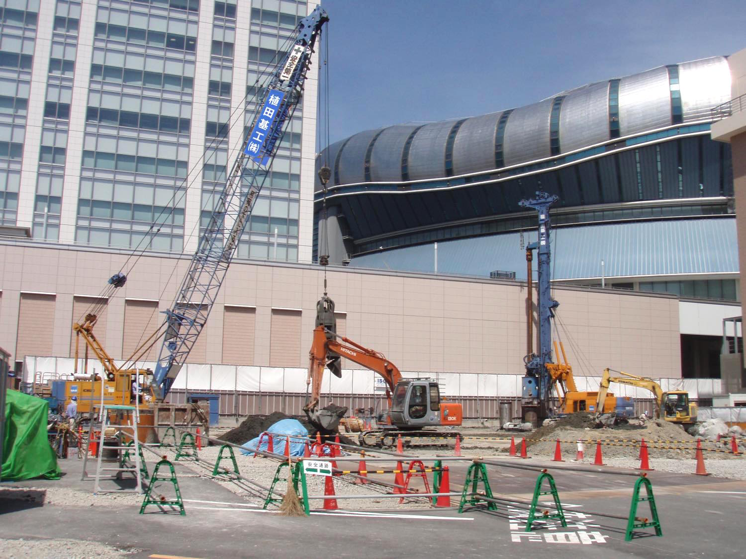 某病院駐車場棟建設工事